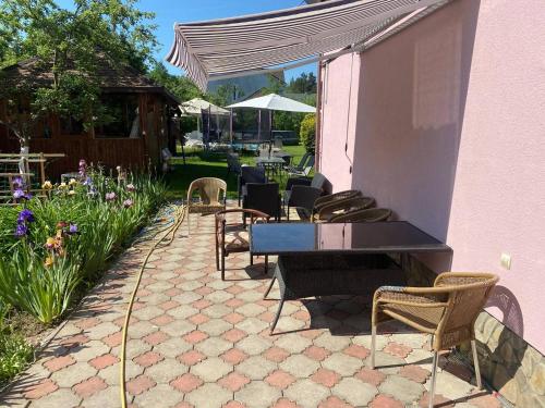 Restaurant, Villa Arefyevykh in Slavs'ke