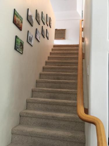 3 En Suite Bedrooms!! Spacious 2-story townhome with pool and spa + 2-car garage in Cachet at Las Sendas