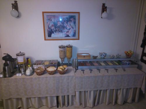 Helios Apartman Hotel - image 10