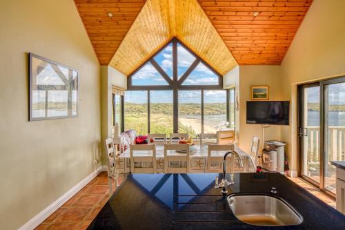 Fintra Beach B&B in Dunglow