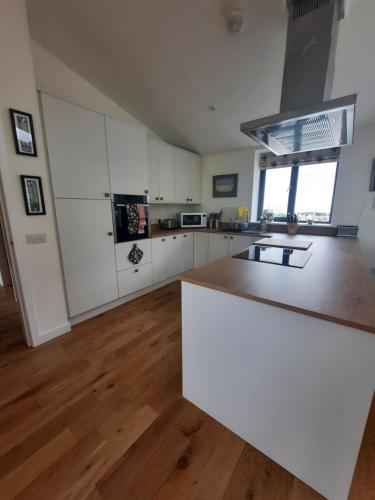 Konyha, Carnmore Cottage in North Kessock