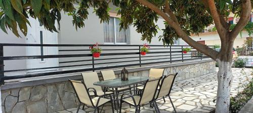 Balcony/terrace, KALLIOPI'S HOUSE in Avdhira