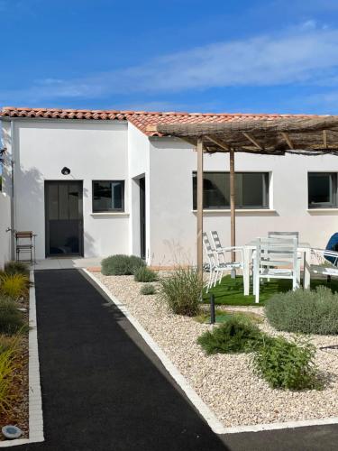 Aux portes de La Rochelle - Un air de campagne au bord de mer - Location saisonnière - Marsilly