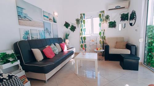 Beach apartment with Beach chairs n.1 in Utjeha