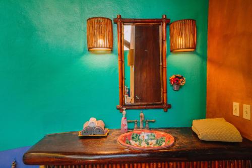 366769764 Tres Mujeres Hotel