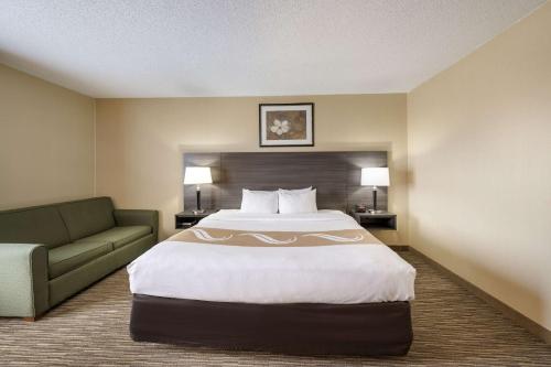 Quality Inn & Suites Fishkill South near I-84