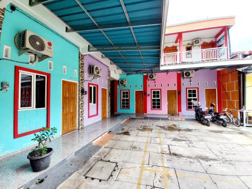 Harmony House Syariah near Alun Alun Pati Mitra RedDoorz in Pati