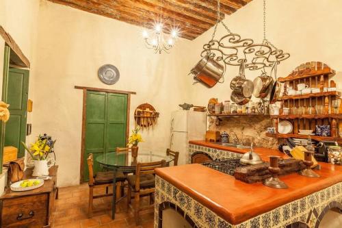 Casa Colonial Grande y Céntrico in Guanajuato, Mexico