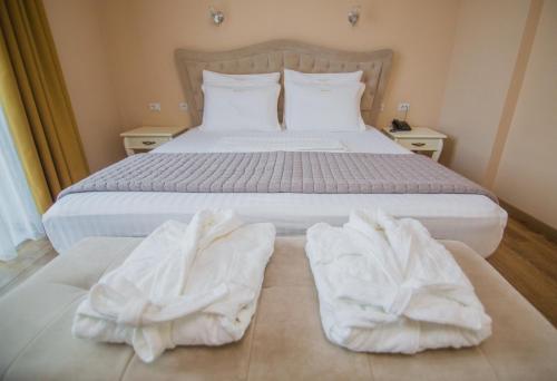 Christi's Hotel Borova - image 11