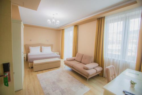 Christi's Hotel Borova - main image