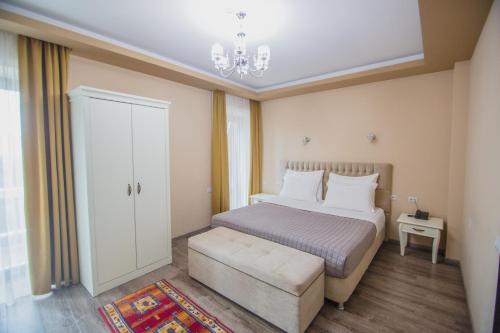 Christi's Hotel Borova - image 14