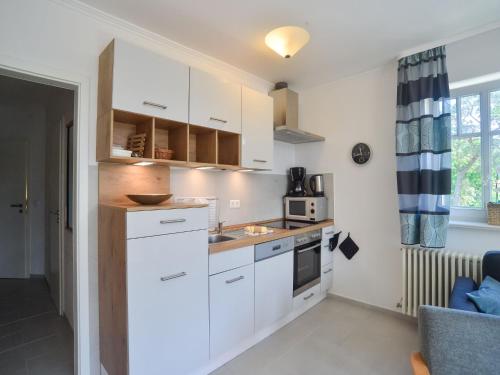 Kitchen, Dunenpark Binz - Komfort Ferienwohnung mit 1 Schlafzimmer und Balkon im Dachgeschoss 308 in Ostseebad Binz