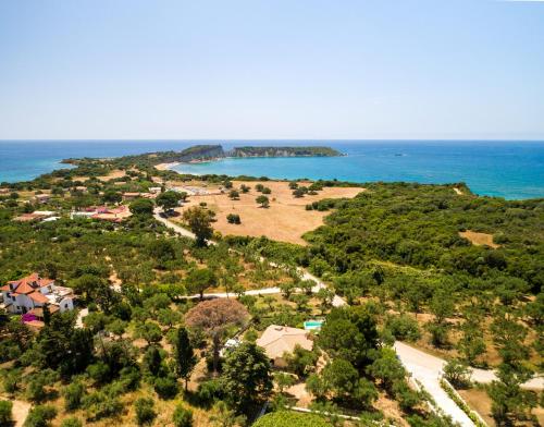 Gerakas Stone House Villa - image 11