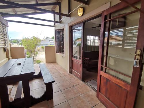 A szálláshely kívülről, Tourist Lodge Gansbaai in Gansbaai