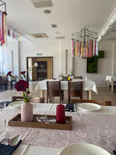 Étterem, Hotel Alpex in Zabrze