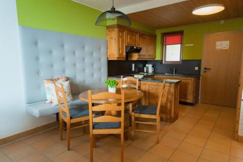  Apartment sunny mountains in Treffen