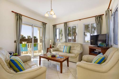 Villa Azalea by Villa Plus, Peyia (Foto 6)