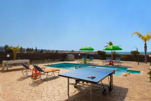 Three-Bedroom Villa image 10