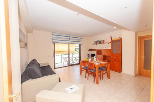  APPARTEMENT DU SOLEIL, Pension in Lloret de Mar