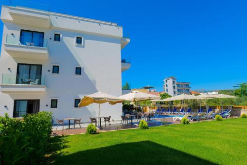 ทัศนียภาพภายนอกโรงแรม, Hotel Alexander in คซามิล