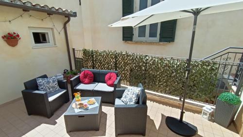 Cozy House con Corte Privata in Centro Storico AQ L