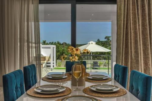 Faciliteter, Johnny's White Luxury Villa in Tsilivi