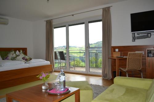 Junior Suite with Balcony and Panoramic View