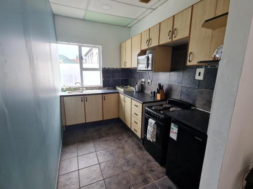 Kitchen, The Beach Hide in Quigney Beach