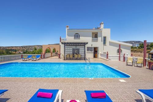 Five-Bedroom Villa image 10