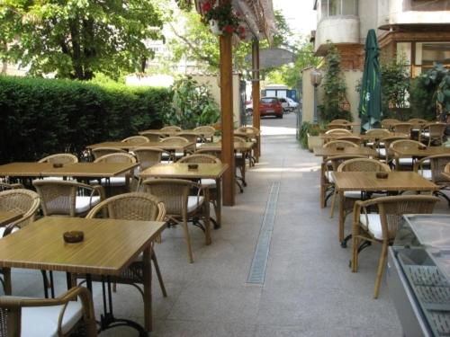 Hotel Irisa - image 9
