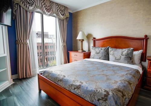 City View Family Suite, 2 Queen Beds and Sofa-Bed