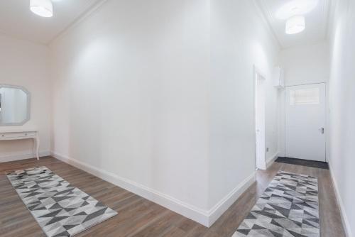 Picture of River View Apartment