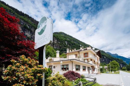 Albergo Monte Giove - Hotel - Cadarese