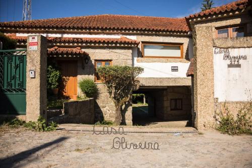 Cottage Oliveira by TonsdeVerde gîte à louer Sezures