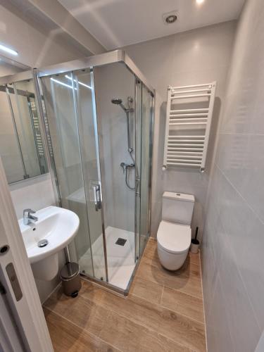 Double Room image 3