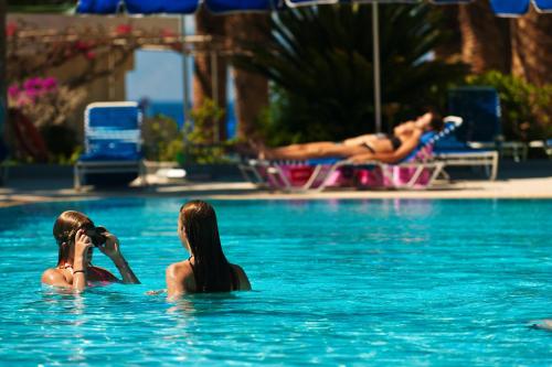 Blue Horizon - image 13