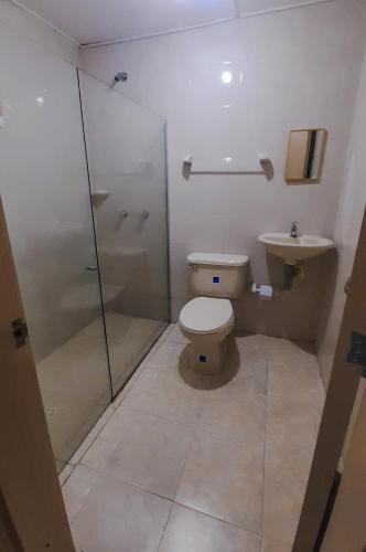 Single Room image 6