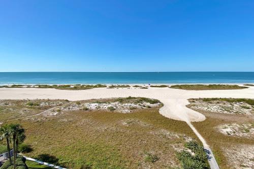 Lighthouse Towers 704 in Clearwater Beach, USA