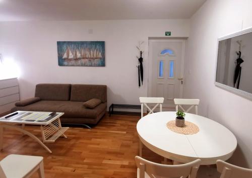 Apartment Tatiana 5