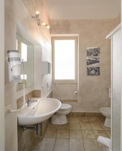 Suite image 8