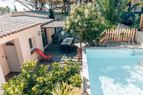 villa privé, plage a pied piscine, parking 2 voitures, 3 chambres 2 sdb