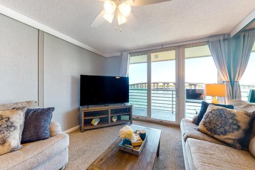 Isla Del Sol Bahia Vista 418 in St Petersburg, USA