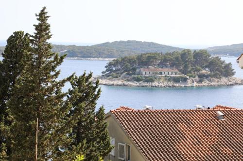 Adria Apartment, Hvar (Lesina)