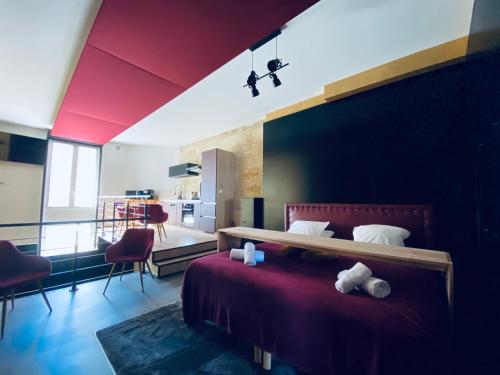 Mieuxqualhotel jacuzzi privatif Love room, Bordeaux (photo 8)