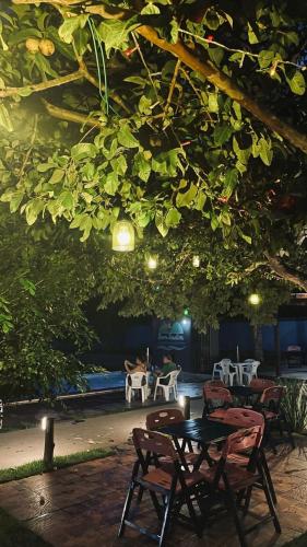 Peldbaseins, Pousada Bom Jardim in Nobres
