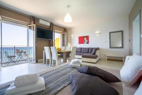 Loft Panorama di Naxos in 賈爾迪尼奈克索斯市中心