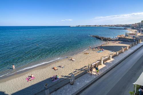 Loft Panorama di Naxos in 賈爾迪尼奈克索斯市中心