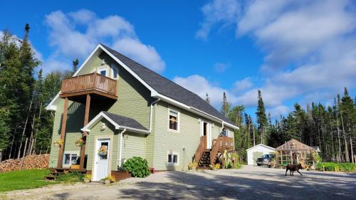 Upper Humber Settlement a FarmStay B&B in Deer Lake