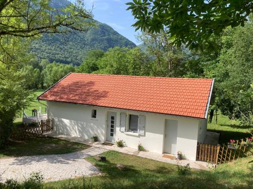 La Petite Maison-Les logis d'Agaliaure gîte à louer Aston