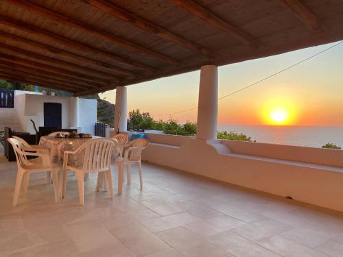 Casa vacanze Lino e Iolanda gîte à louer Pollara